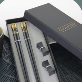 Kurogane chopsticks in cadeauverpakking (2 setjes chopsticks + 2 rests)