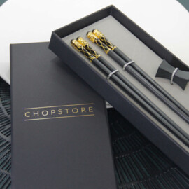 Kurogane chopsticks in cadeauverpakking (2 setjes chopsticks + 2 rests)